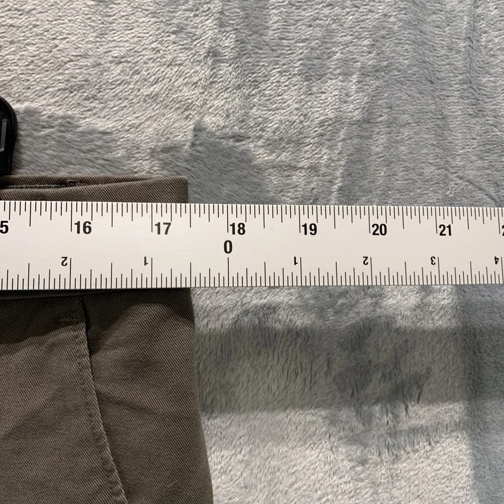 Docker's‎ Men's Workday Khaki 34 x 30 Brown Classic Fit Smart Flex Waistband